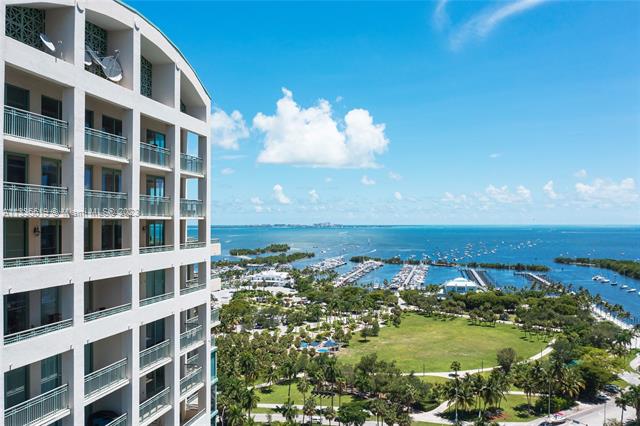 THE TOWER RESIDENCES COND 3400,27th Ave Coconut Grove 75690